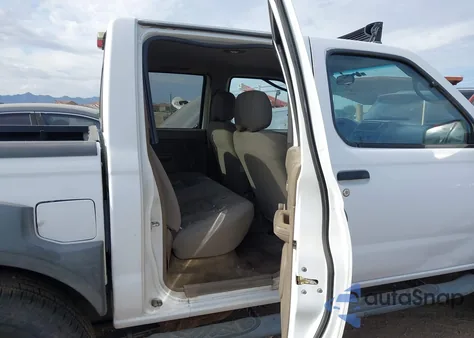 2003 Nissan Frontier Xe-V6 z USA, uszkodzony, nr VIN 1N6ED27T33C454359